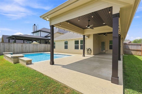 Photo of 2809 Parkside Village Lane, Pearland, TX 77581 (MLS # 54447009)
