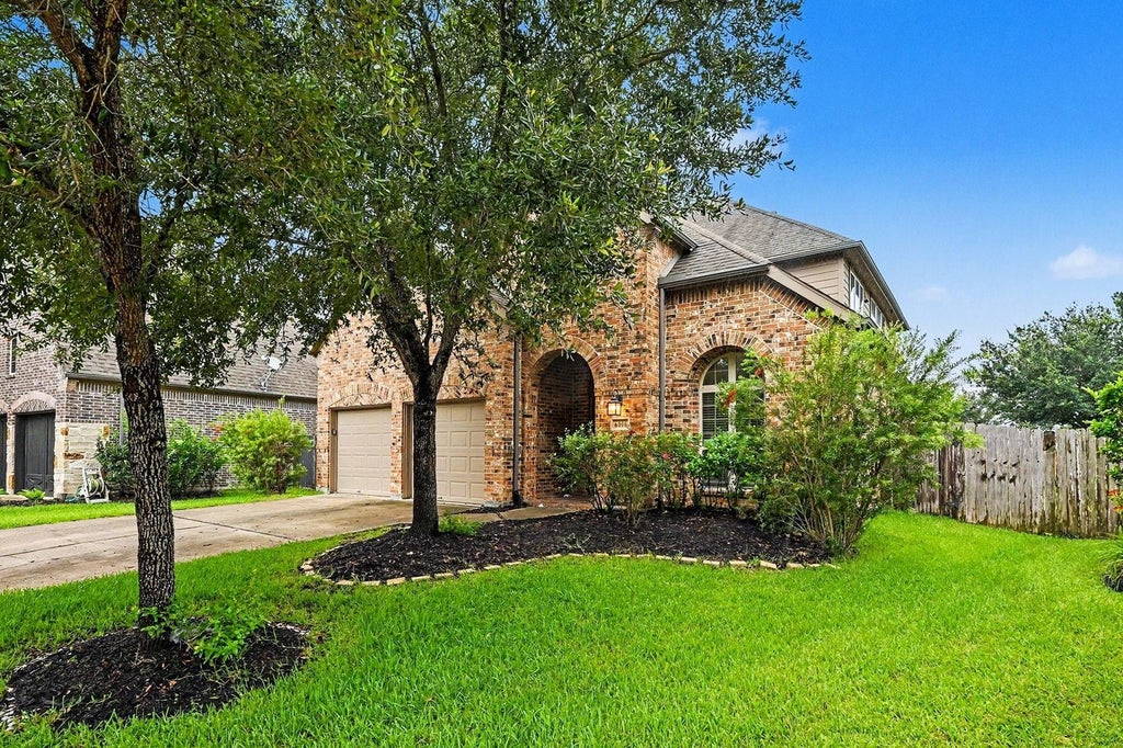 Photo of 6006 Logstone Drive, Richmond, TX 77407 (MLS # 31092417)