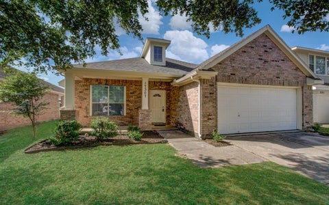 Homes For Rent - 17307 Brookhollow Trace Court<br/> Houston, TX 77084