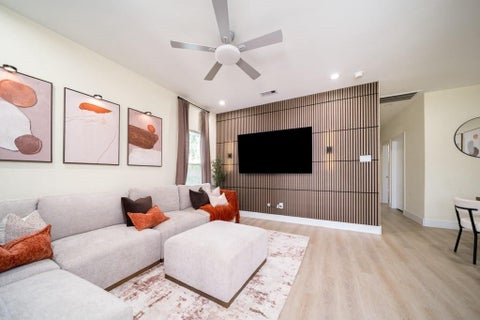 Photo of 6743 Madrid St Street #B, Houston, TX 77021 (MLS # 69474092)