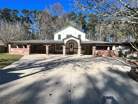 Homes For Rent - 10811 River Oaks Drive<br/> Conroe, TX 77385