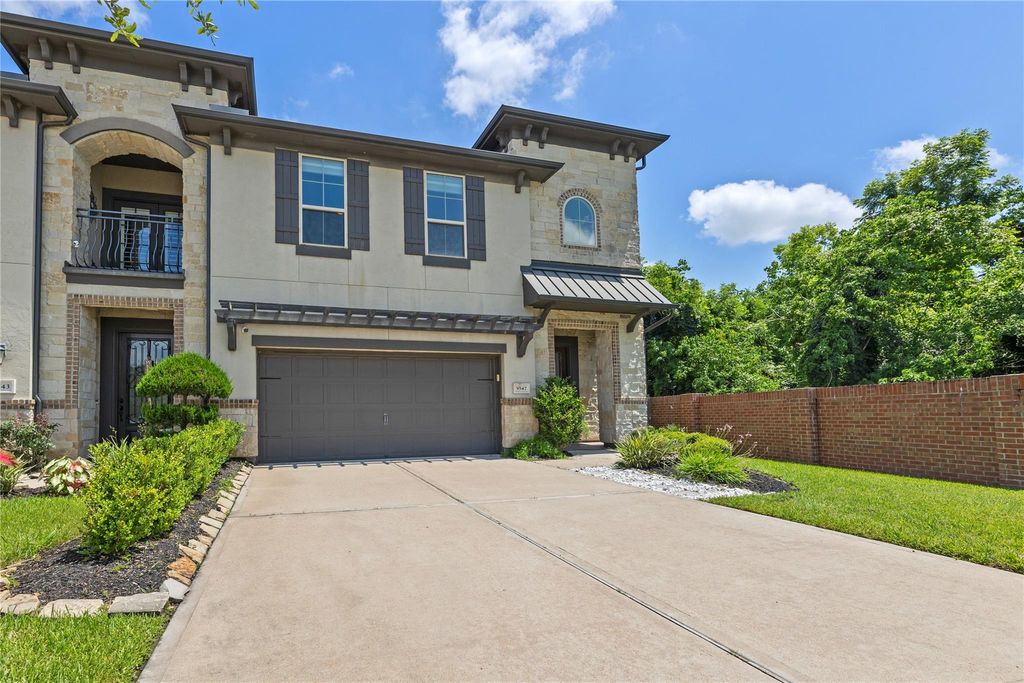 Photo of 9547 Scanlan Heights Lane, Missouri City, TX 77459 (MLS # 4492783)