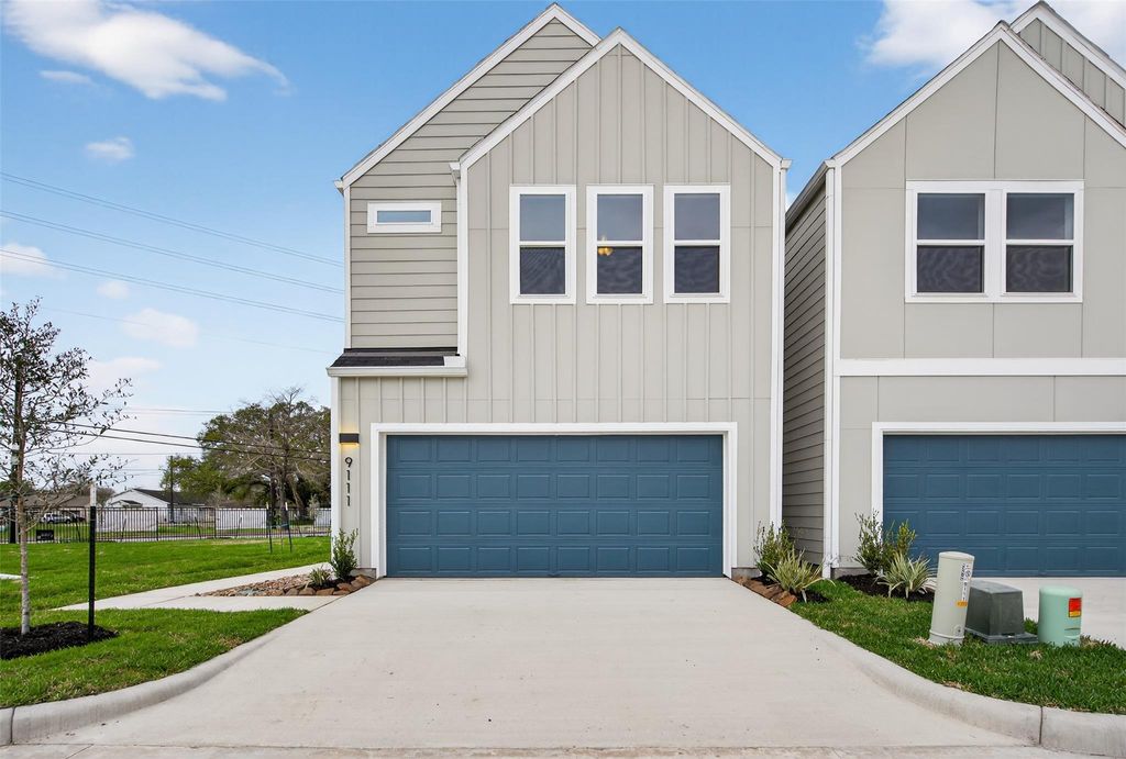 Photo of 9128 Highland Northern Way, Houston, TX 77088 (MLS # 97923552)