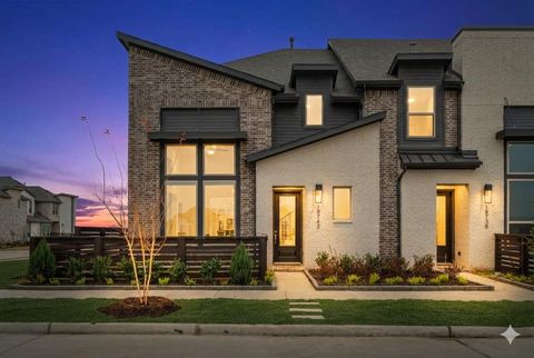 Townhouse For Sale - 19742 Riverbed Lane<br/> Cypress, TX 77433