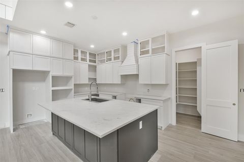 40 Trellis Ct Conroe TX 77304