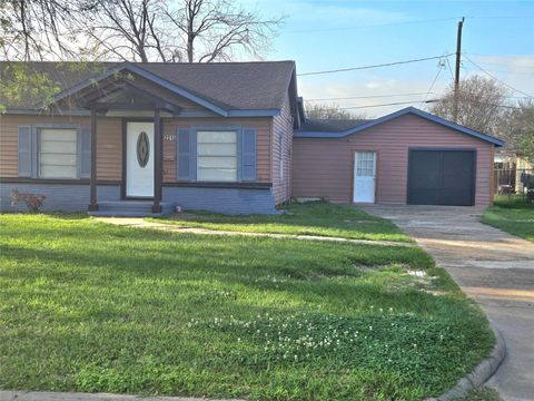 Photo of 2216 3rd Street, Galena Park, TX 77547 (MLS # 56769875)