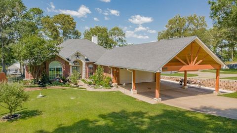 Photo of 16863 Wilson Road, Tyler, TX 75707 (MLS # 93039002)