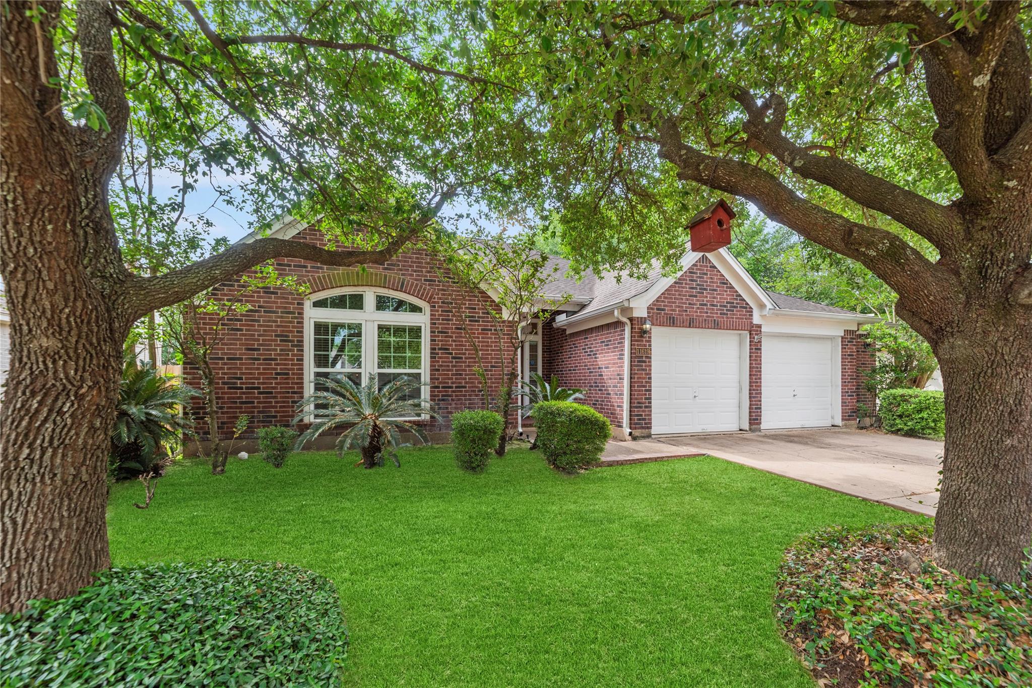 11619 Cedarvale Lane