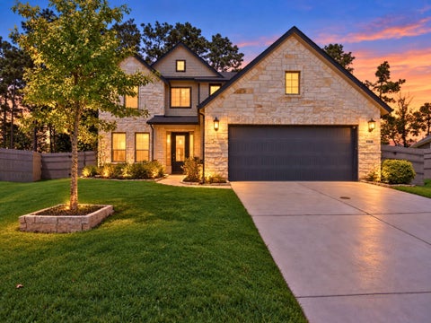 Photo of 15500 Leopard Lily Lane, Conroe, TX 77302 (MLS # 91157844)