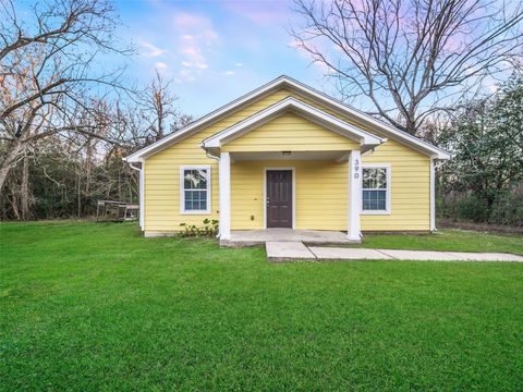 Homes For Sale - 390 Martin Luther King Road<br/> Liberty, TX 77575