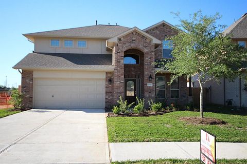 Photo of 19006 Bowden Harbour Dr, Richmond, TX 77407 (MLS # 93222207)