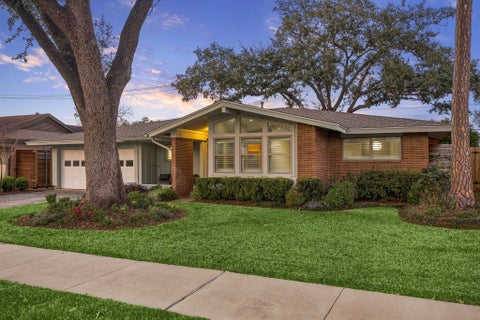 Photo of 8034 Cedel Drive, Houston, TX 77055 (MLS # 78967504)