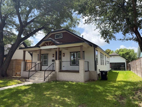 Photo of 1506 Munger Street, Houston, TX 77023 (MLS # 64337144)