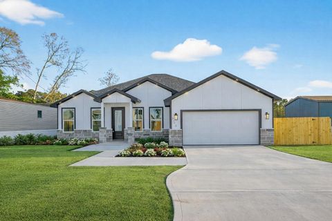 1110 Long Leaf Pine Street Huffman TX 77336