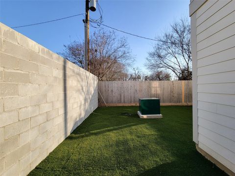Tiny photo for 7703 Earl Rudder Way, Houston, TX 77055 (MLS # 78444814)