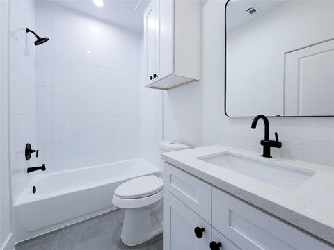 Tiny photo for 7703 Earl Rudder Way, Houston, TX 77055 (MLS # 78444814)