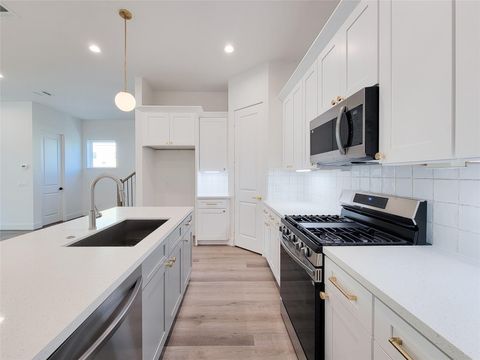 Tiny photo for 7703 Earl Rudder Way, Houston, TX 77055 (MLS # 78444814)