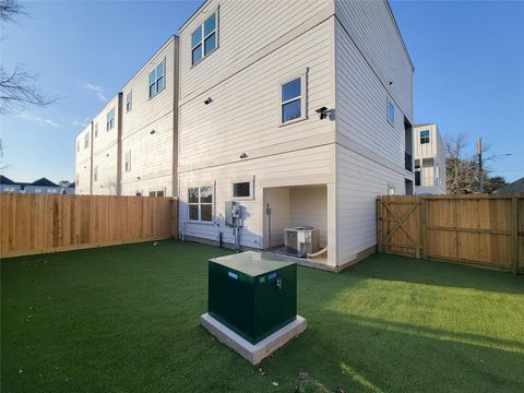 Tiny photo for 7703 Earl Rudder Way, Houston, TX 77055 (MLS # 78444814)