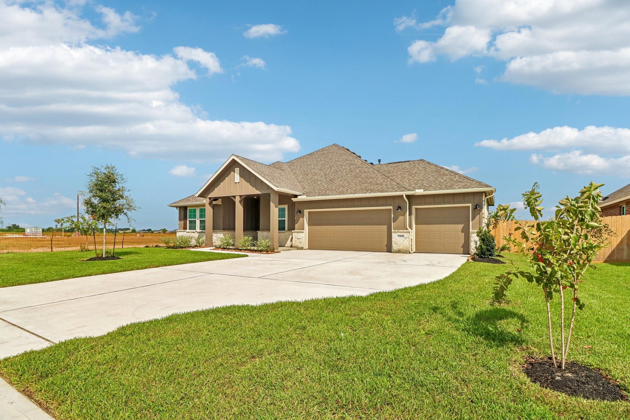 12406 Old Fashion Circle
