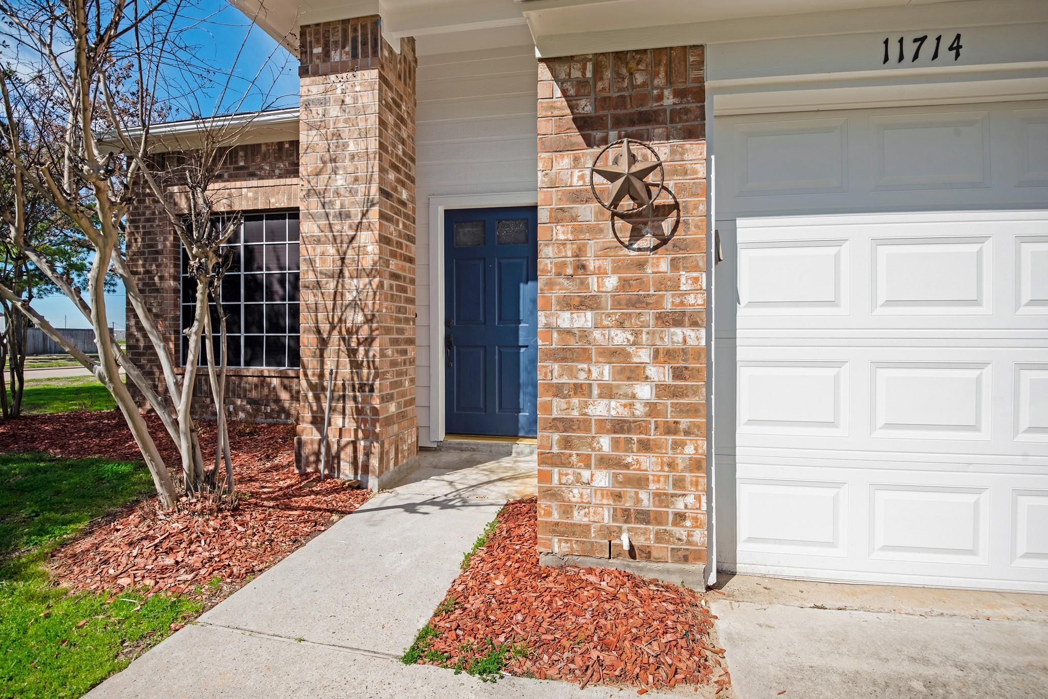 11714 Pinos Altos Drive