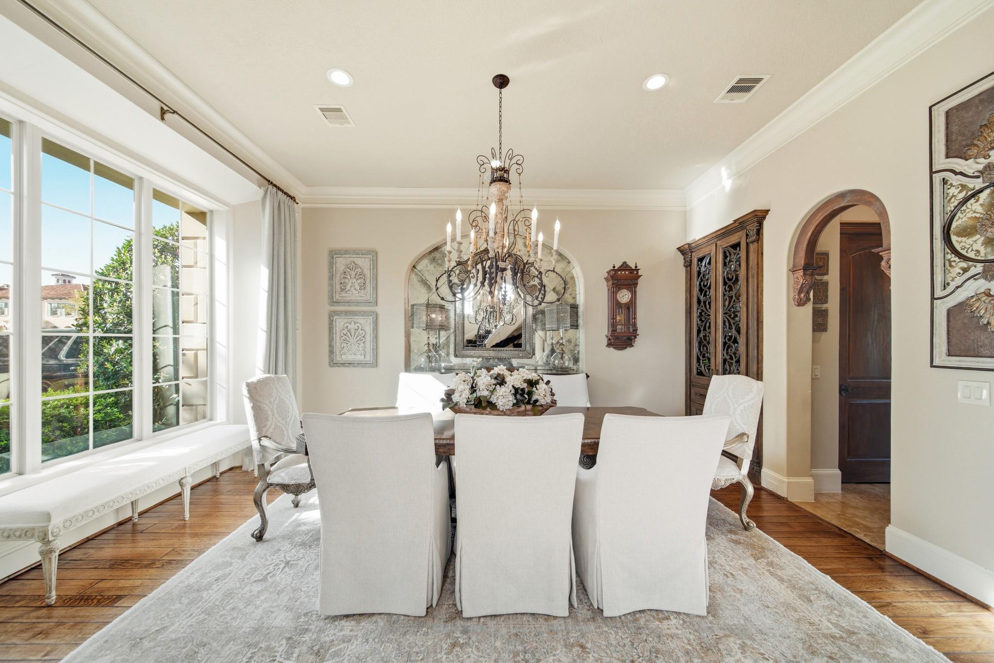 1007 Wavecrest Court