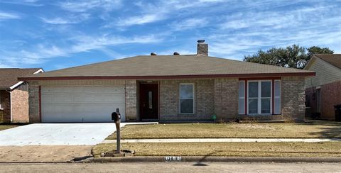 Photo of 10431 Towne Square Road, Sugar Land, TX 77498 (MLS # 40075966)
