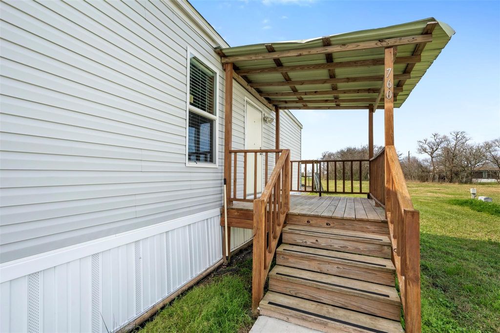 Photo of 760 Blueberry Rd Road, Cove, TX 77523 (MLS # 35418820)