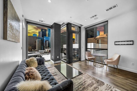 Photo of 1211 Caroline Street #1109, Houston, TX 77002 (MLS # 67515423)
