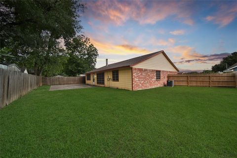 Tiny photo for 3450 Hartington Drive, Houston, TX 77066 (MLS # 70040972)