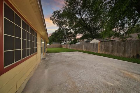 Tiny photo for 3450 Hartington Drive, Houston, TX 77066 (MLS # 70040972)