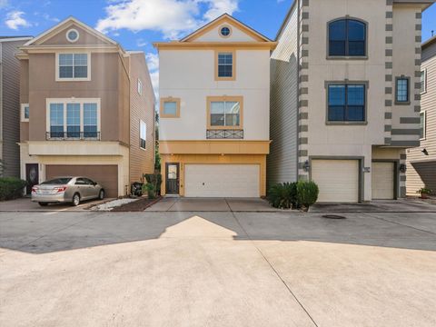 Photo of 3318 Clearview Villa Way, Houston, TX 77025 (MLS # 5831639)