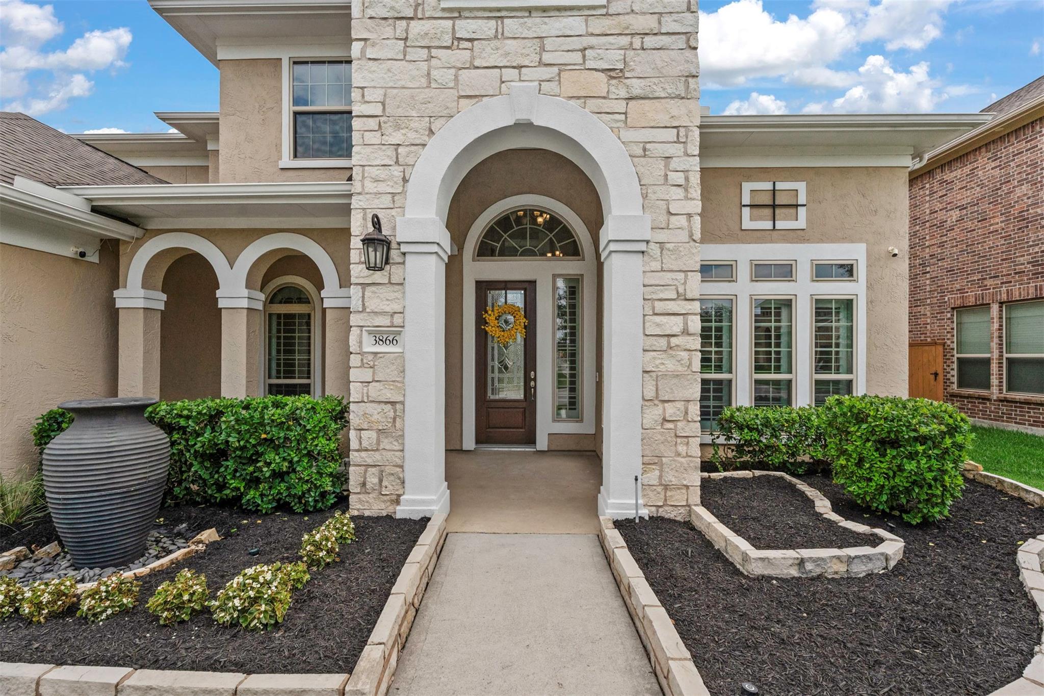 3866 Everly Bend Drive
