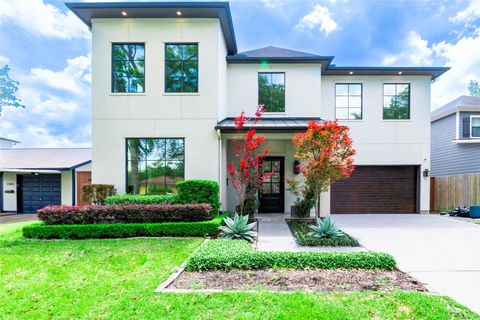 Photo of 1507 Martin Street, Houston, TX 77018 (MLS # 68180611)