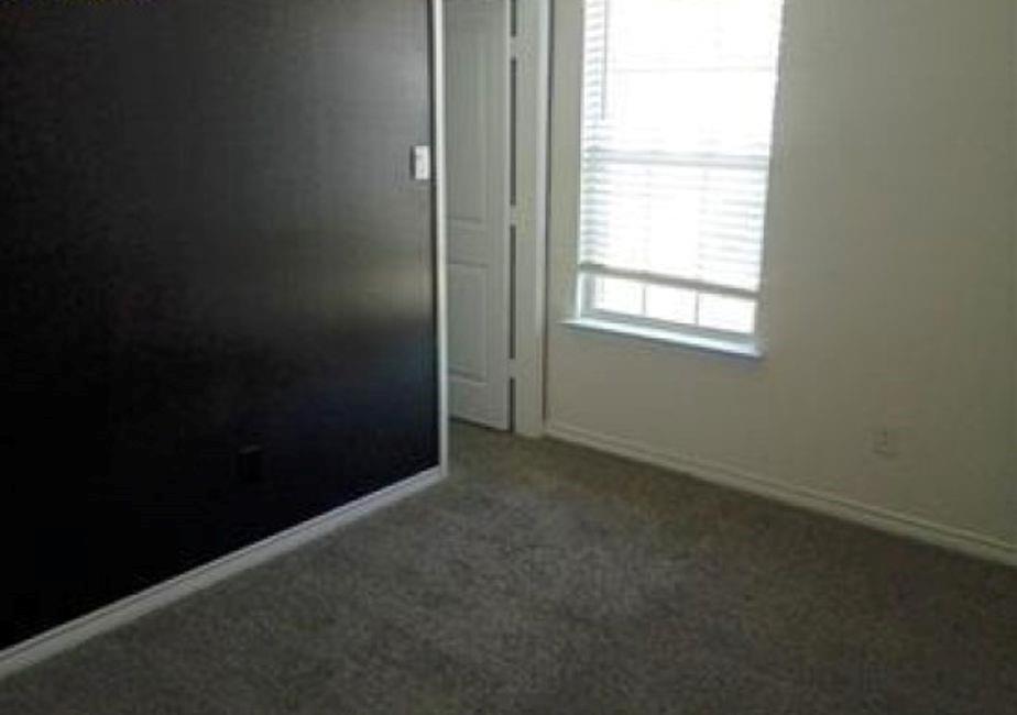 719 Cool Canyon Trail