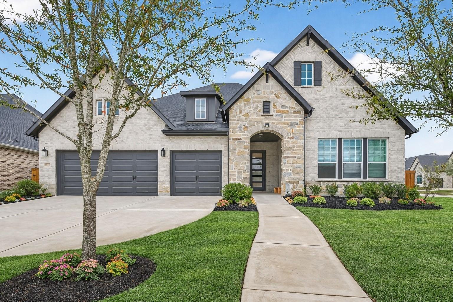 14302 Indian Laurel Way