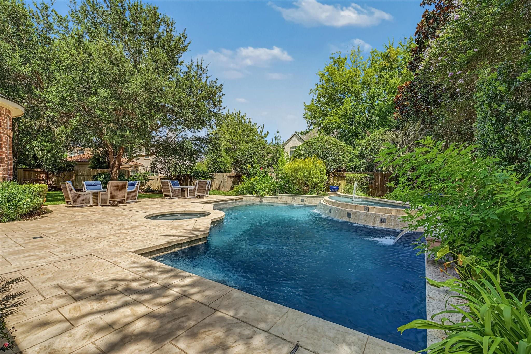 1811 Oak Shadow Court