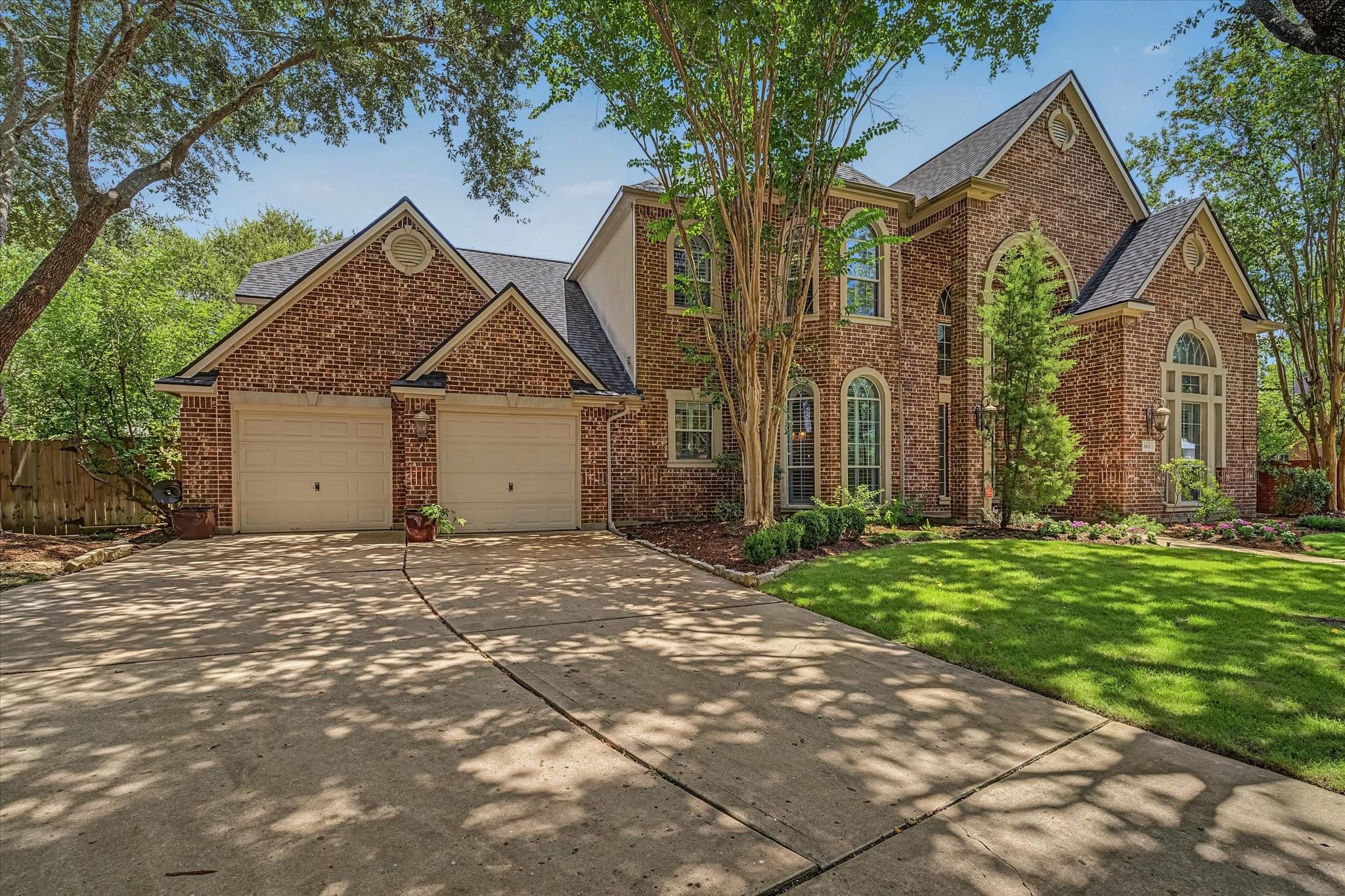 1811 Oak Shadow Court