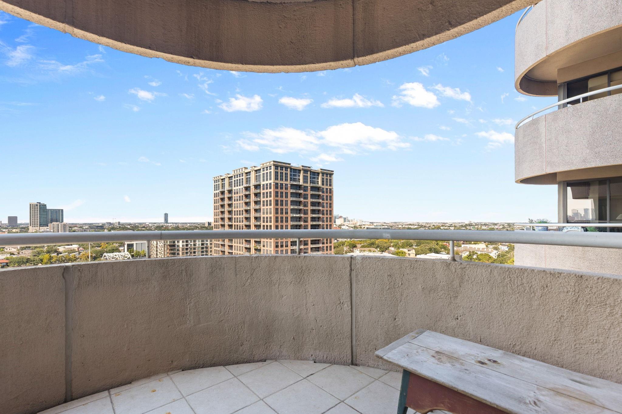 5000 Montrose Boulevard 16B