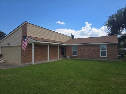 4014 Easy Street Dickinson TX 77539