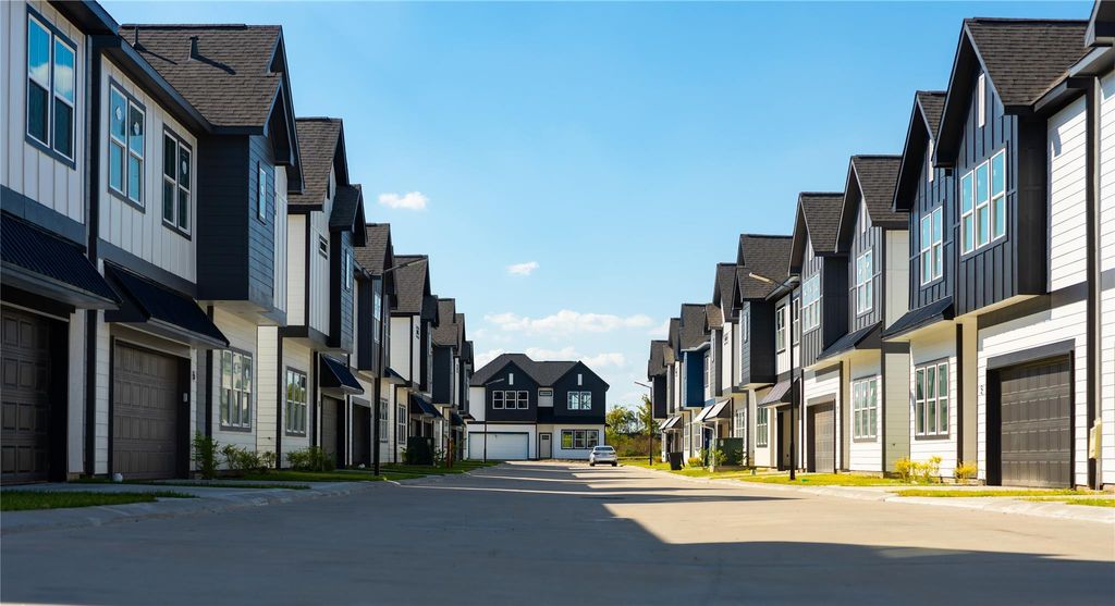 Photo of 6702 Metro Blvd #3, Houston, TX 77083 (MLS # 51719031)