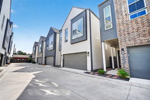 Photo of 4508 Old Yale Street #D, Houston, TX 77018 (MLS # 11148101)