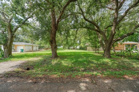 Vacant Land For Sale - 1206 Pirtle Street<br/> La Marque, TX 77568