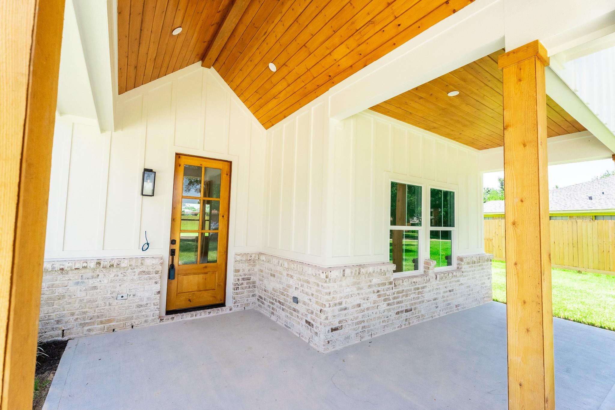 1211 Cherokee Drive
