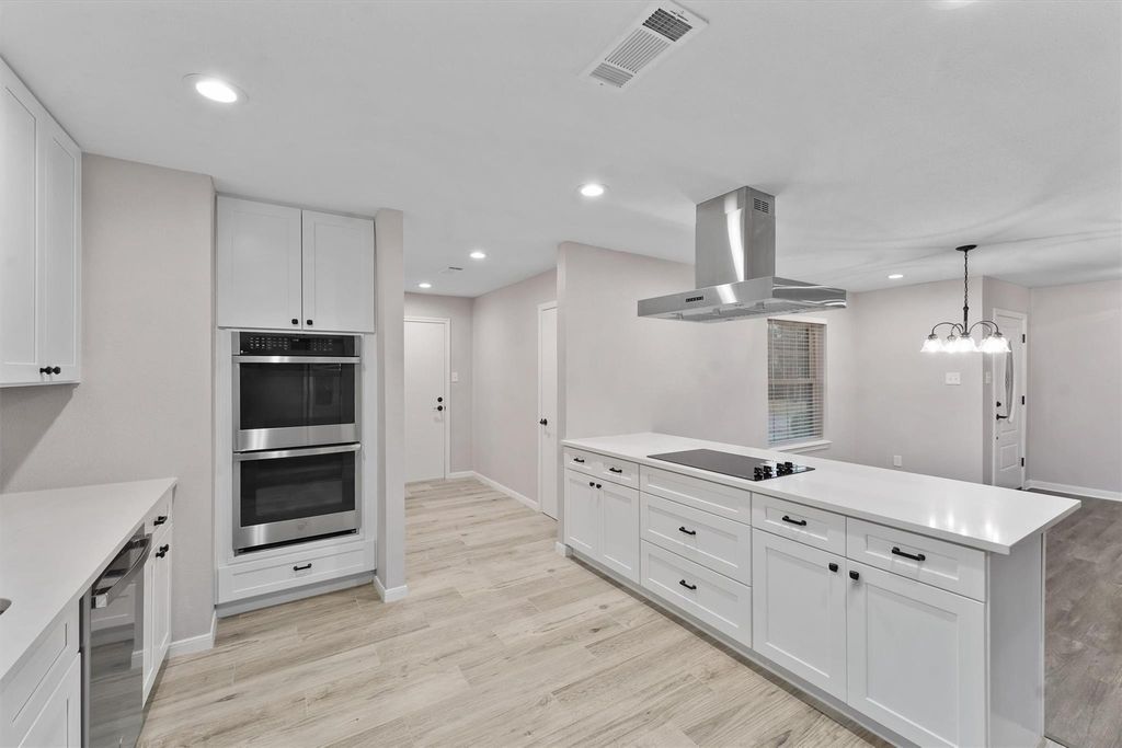 Photo of 714 Golden Bear Lane, Kingwood, TX 77339 (MLS # 91586607)