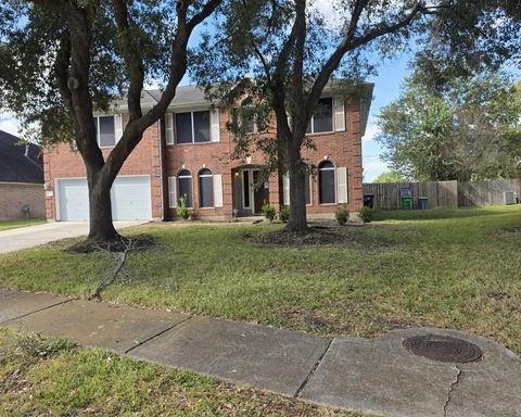 Photo of 4510 W Thunderwood Circle, Fresno, TX 77545 (MLS # 16334051)