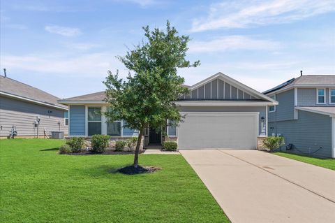 Photo of 40219 S Hill Pass, Magnolia, TX 77354 (MLS # 76571127)