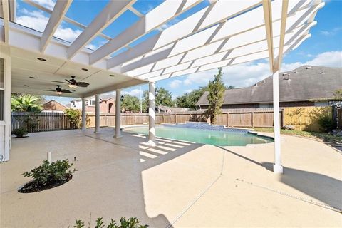 Tiny photo for 457 Corridor Way, Stafford, TX 77477 (MLS # 31231172)