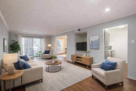 Photo of 7575 Katy Freeway #101, Houston, TX 77024 (MLS # 21782380)