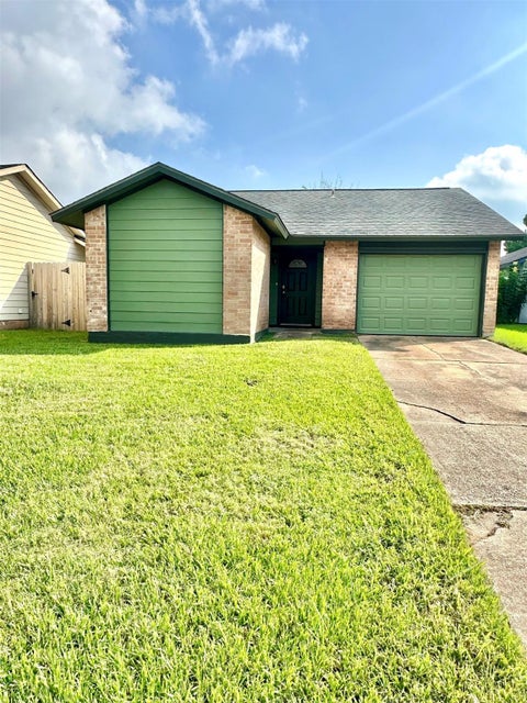 Photo of 17712 Northhagen Drive, Houston, TX 77084 (MLS # 30932300)