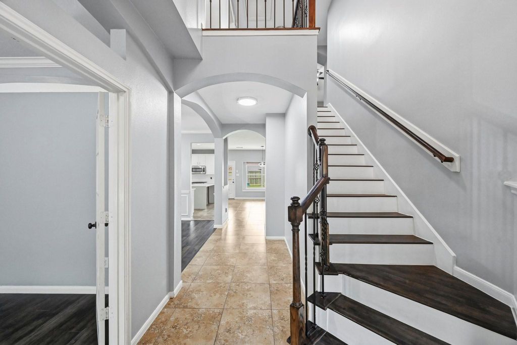 Photo of 16503 Shady Canyon Court, Houston, TX 77095 (MLS # 44692241)